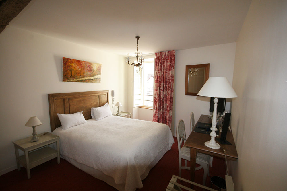 Le Marius Hotel Les Riceys Екстериор снимка