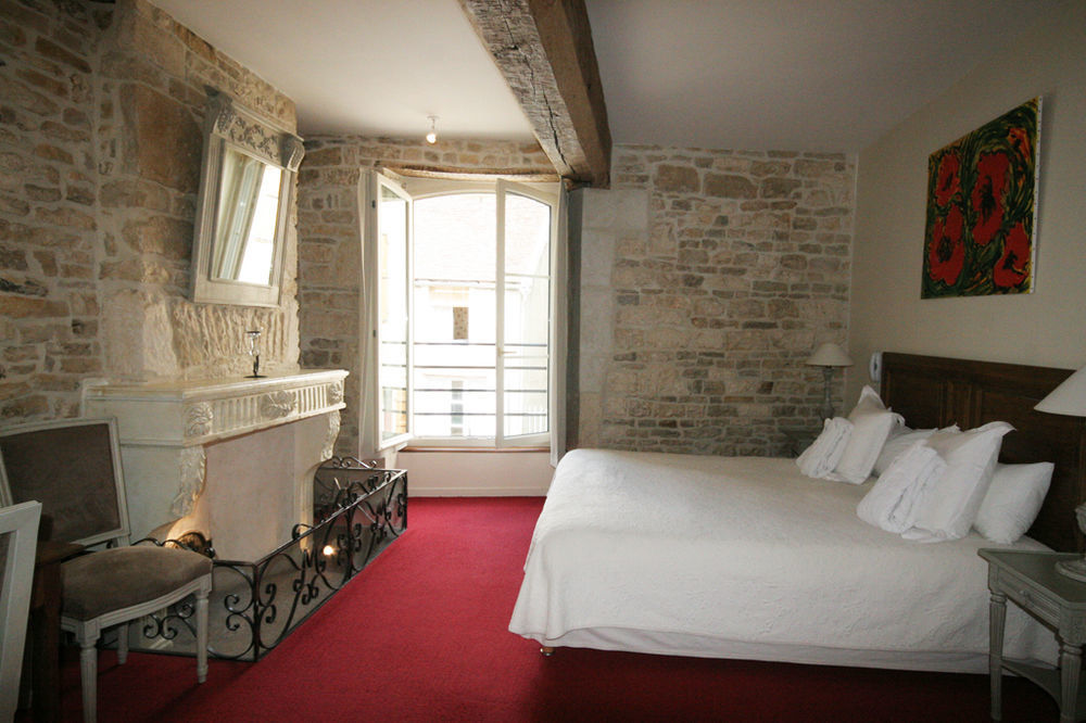 Le Marius Hotel Les Riceys Екстериор снимка
