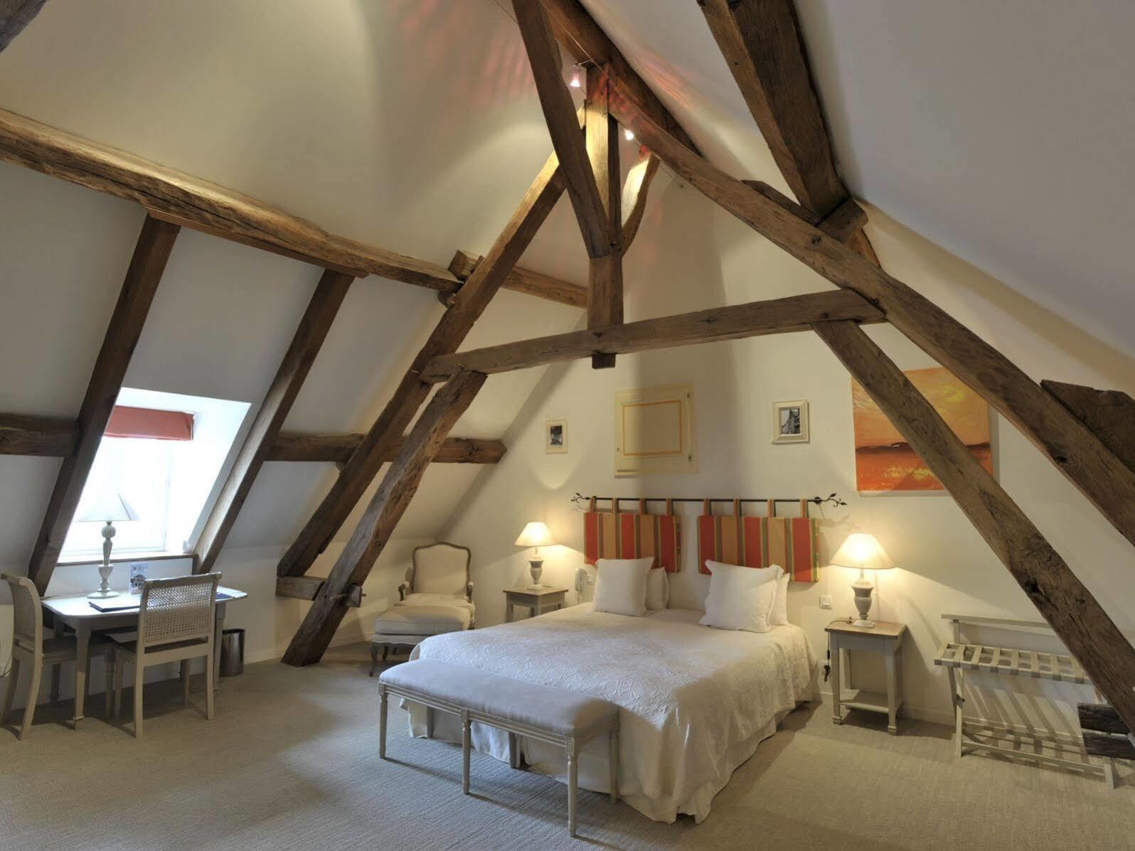 Le Marius Hotel Les Riceys Екстериор снимка